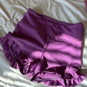 tiger friday booty shorts!